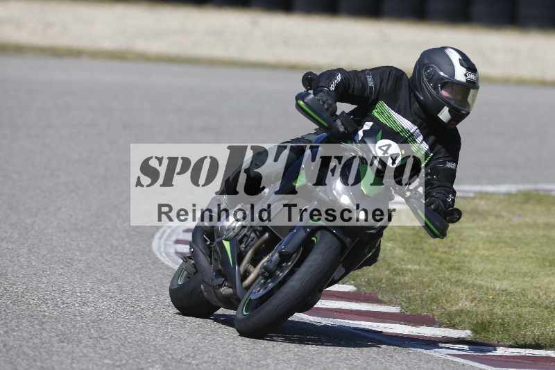 /01 02.04.2026 MAZ ADR/Gruppe gelb Gruppe gruen/44